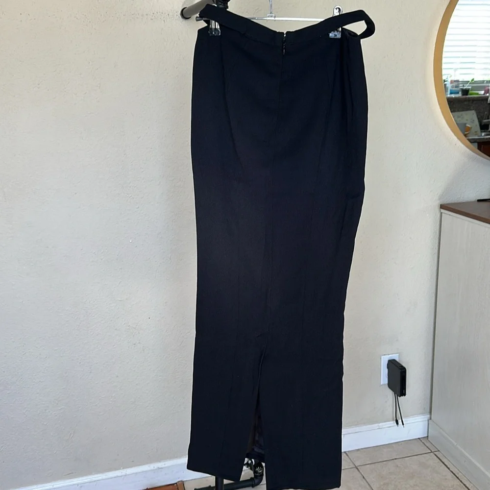NWOT House Of Cb Martinez Maxi Black Skirt‎ Cut Out Size S